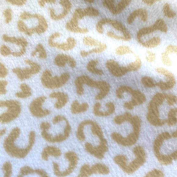 2 super soft changing pad covers - Picture 2 of 3